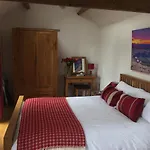 Folly Hall Farm 4*