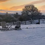 Folly Hall Farm 4*