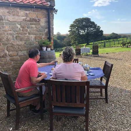 Folly Hall Farm 4*