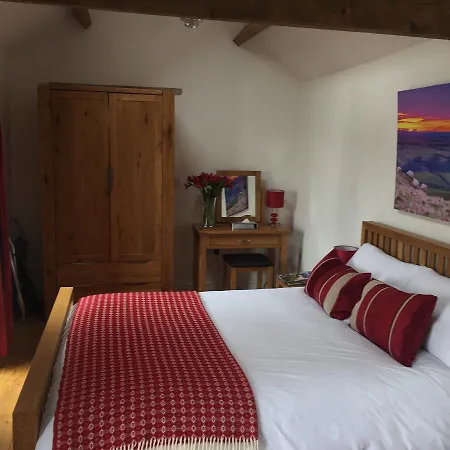 Folly Hall Farm 4*