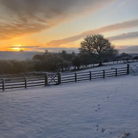 Folly Hall Farm Отель типа 
